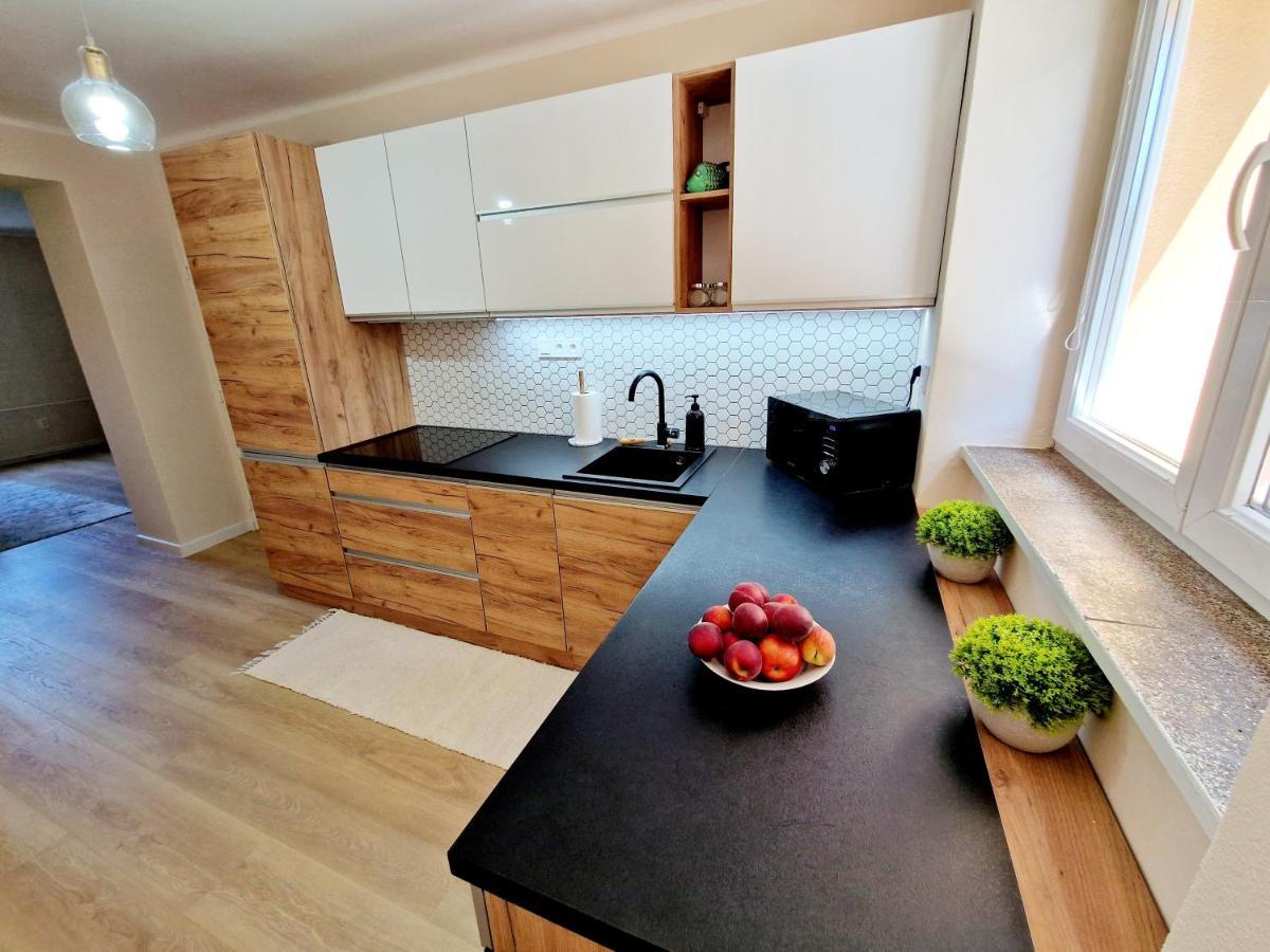 City Center Apartment - Self Check-In Spišská Nová Ves 외부 사진